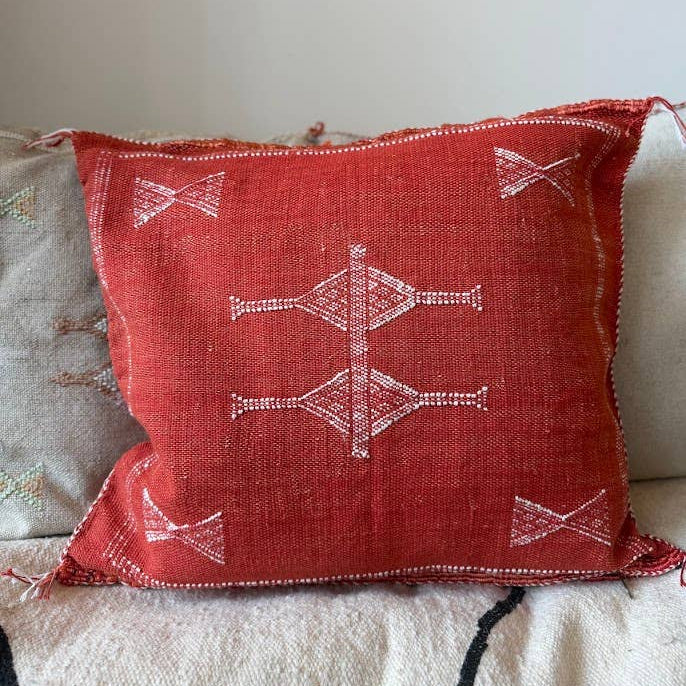 Cactus Silk (Kaktusfiber) kuddfodral - Röd 50 x 50 cm