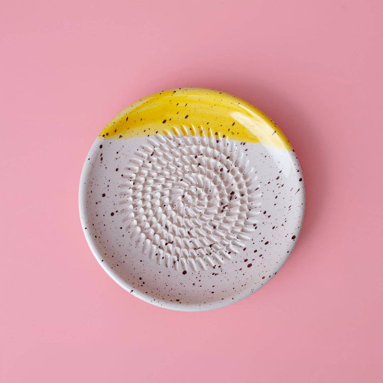 Ceramic Garlic Grater Plate - Small Yellow & White - Cinnamon