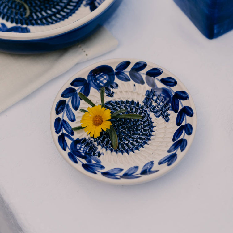 Ceramic Garlic Grater Plate - Small Blue Traditional - Nerja (Leverans V.45)