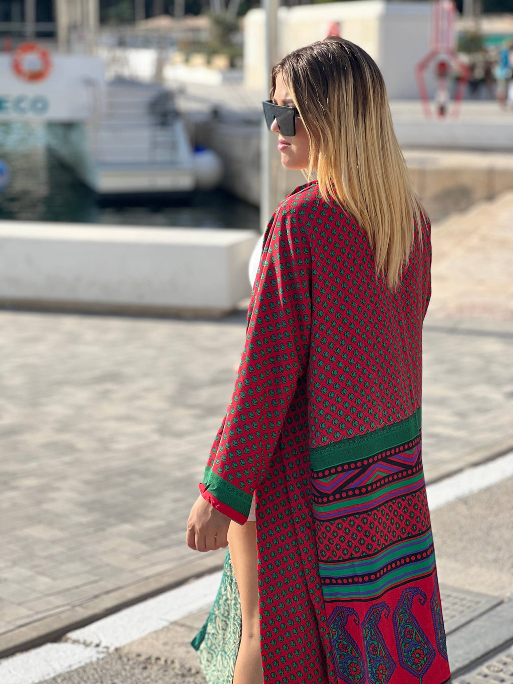 Reversible long kimonos. Recycled silk kimono.