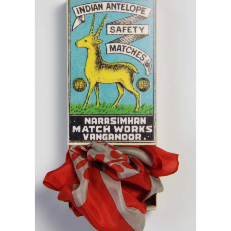 Les Belles Vagabondes - Peace and Love Silk Scarf