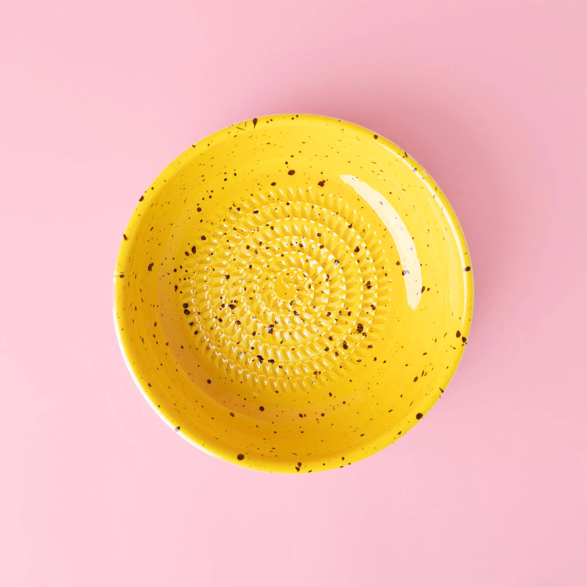 Ceramic Garlic Grater Plate - Medium Yellow & White - Cinnamon