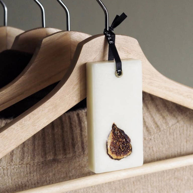 Green Foliage Fig and Amber Closet Wax Bar Freshener