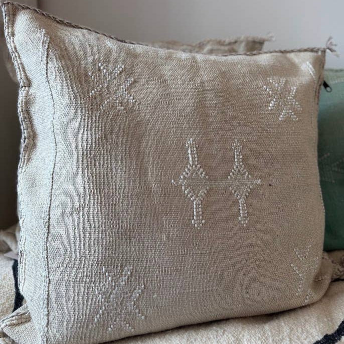 Cactus Silk (Kaktusfiber) kuddfodral - Sand 50 x 50 cm