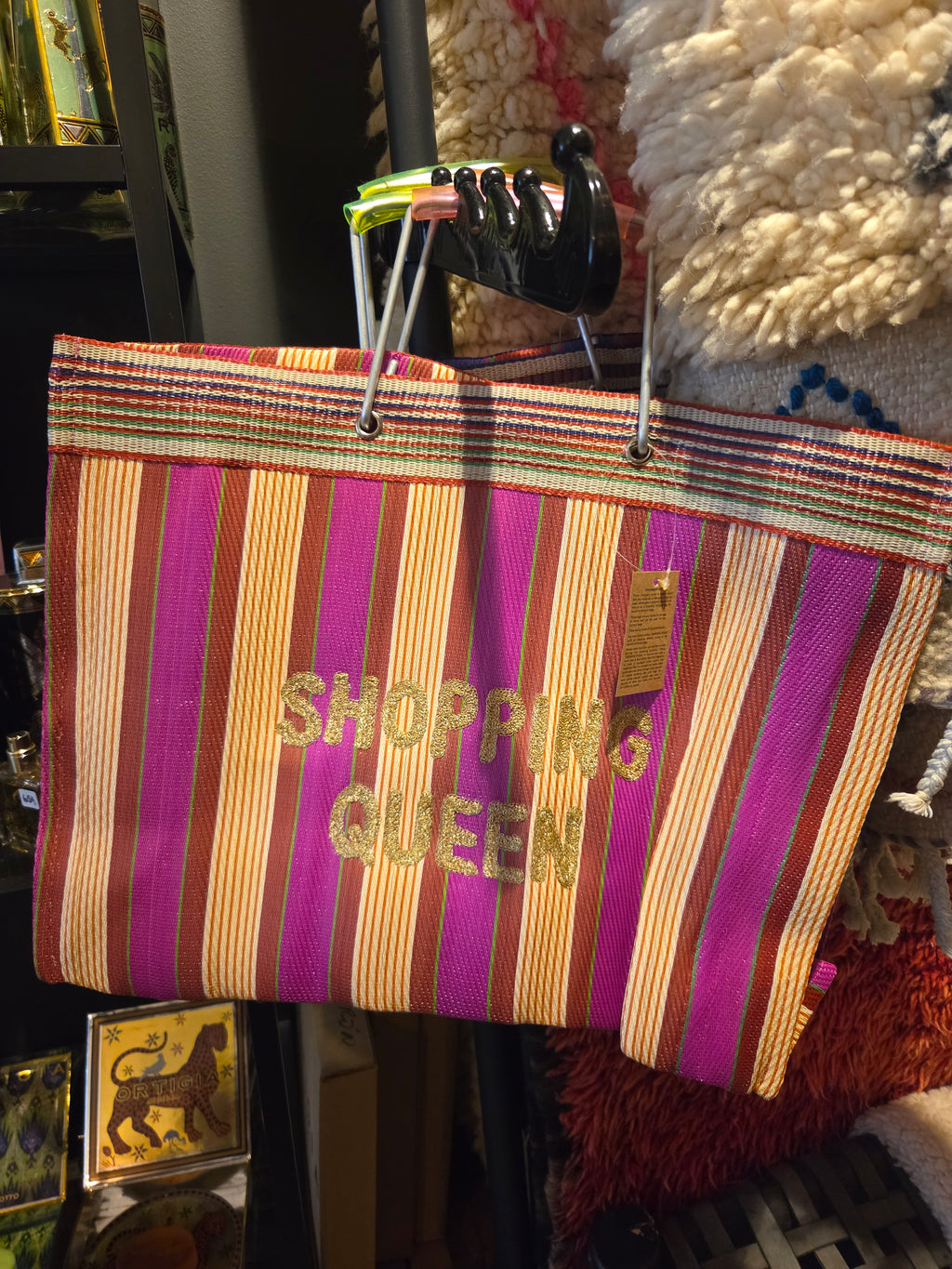 Shopper - "Shopping Queen"